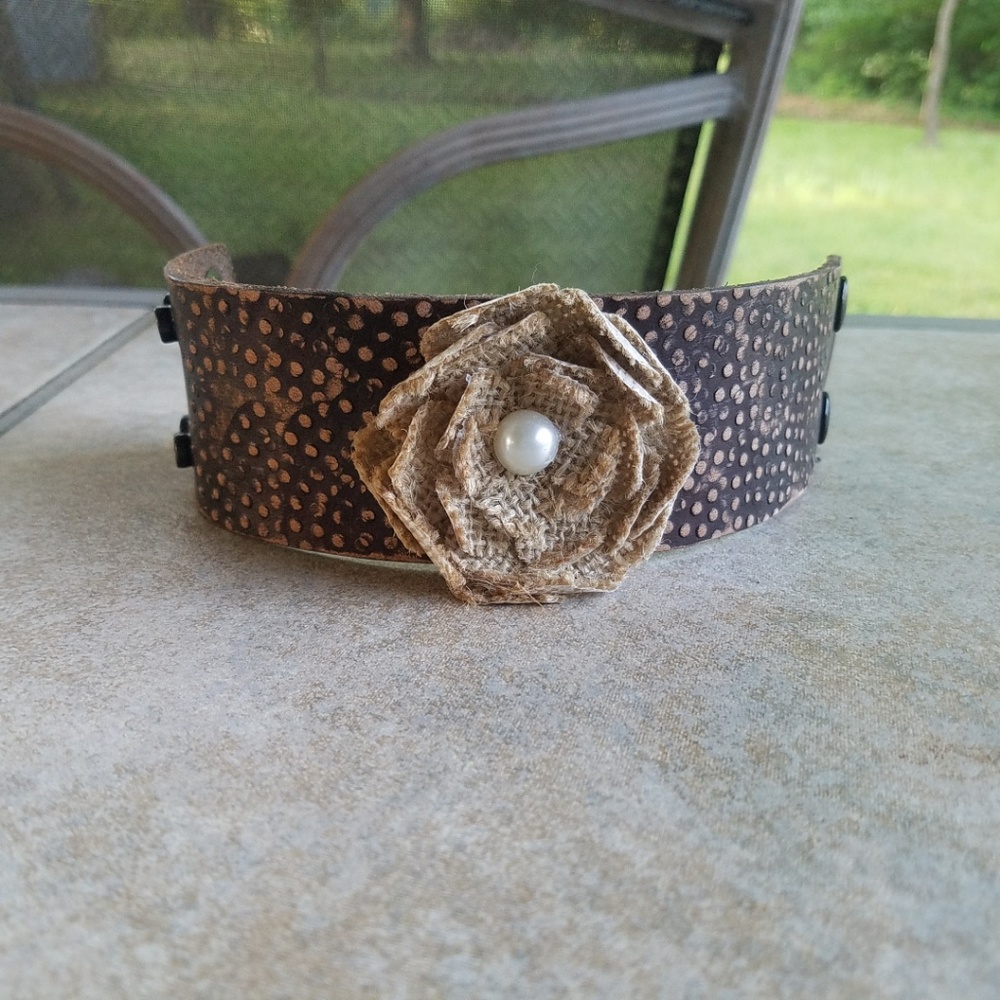 *$3 for $15* Cuff Bracelet Leather Strap Flower - Picture 6 of 8